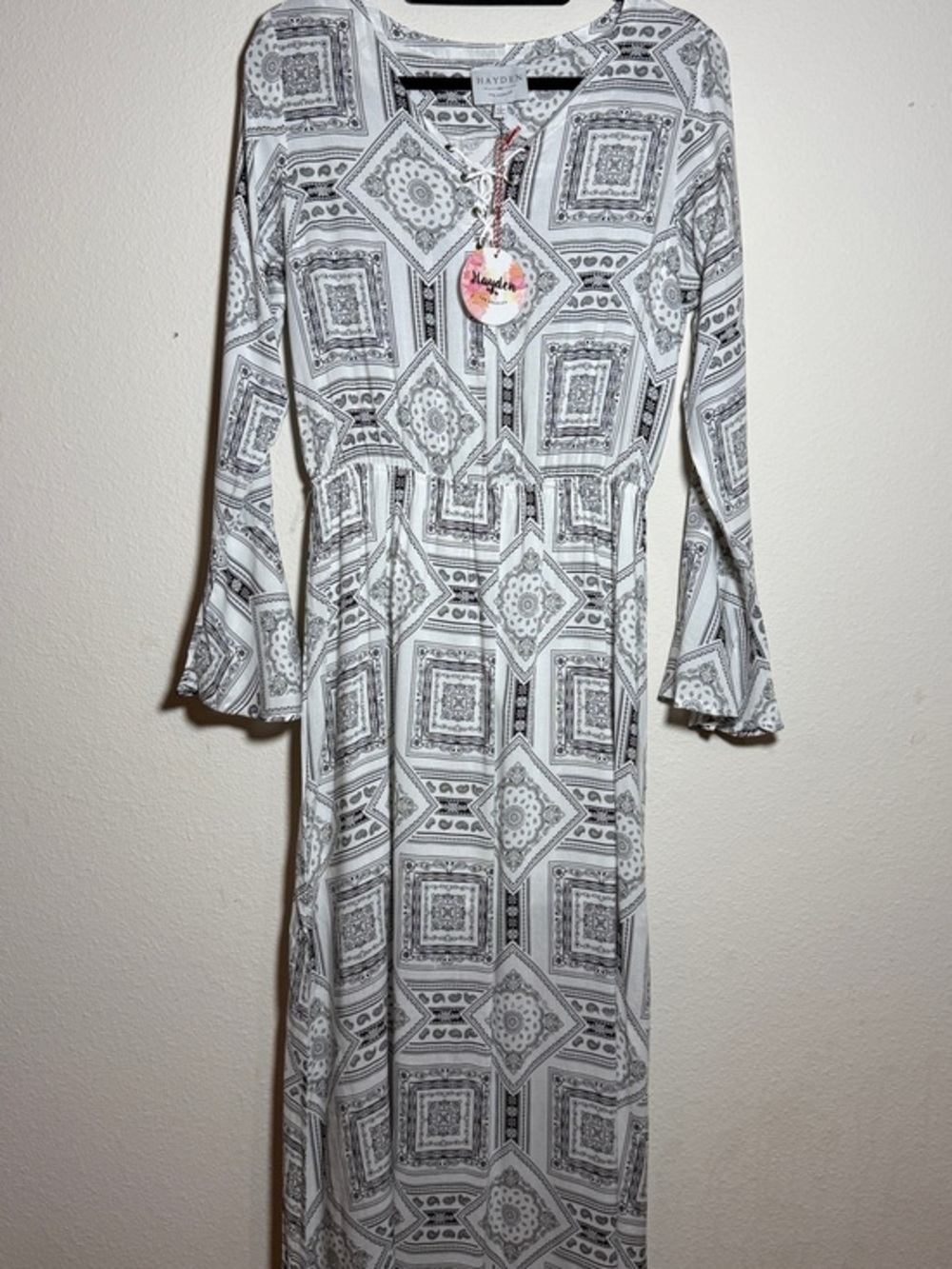 HAYDEN LOS ANGELES Bandana Boho Maxi Dress L Fits M NWT Bell Sleeve Festival